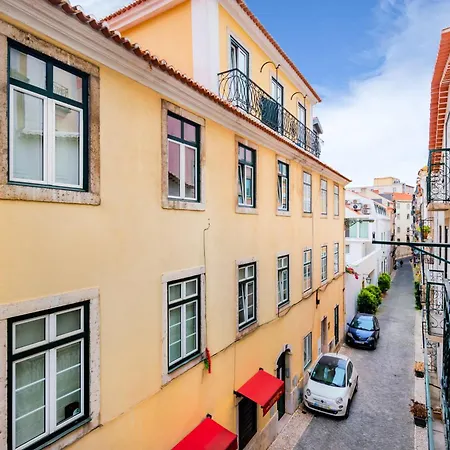 2br At Chiado Historical Heart