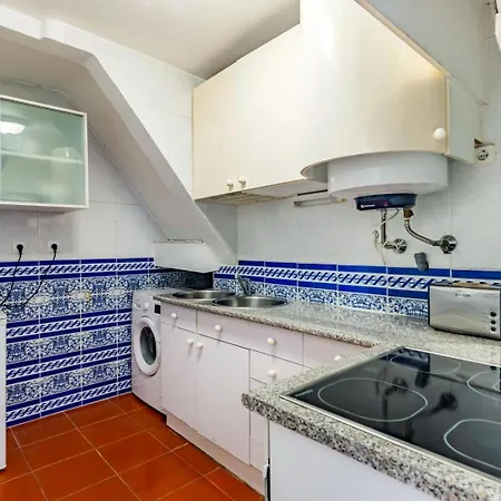 Apartment 2br At Chiado Historical Heart