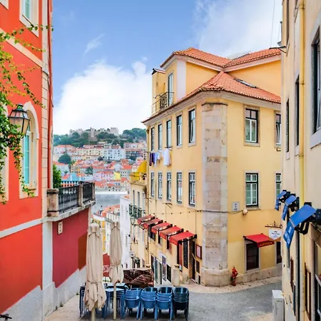 2br At Chiado Historical Heart * Lissabon