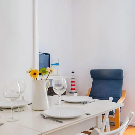 Apartment 2br At Chiado Historical Heart Lissabon