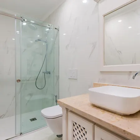 2br At Chiado Historical Heart Apartment *