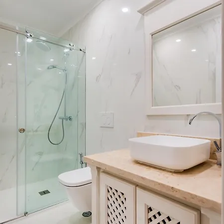 2br At Chiado Historical Heart Apartment