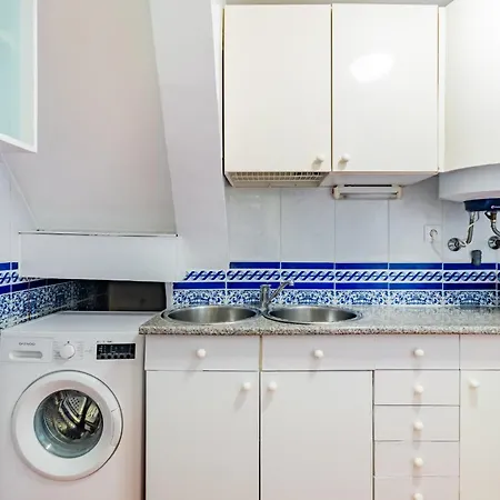 2br At Chiado Historical Heart Apartment Lissabon