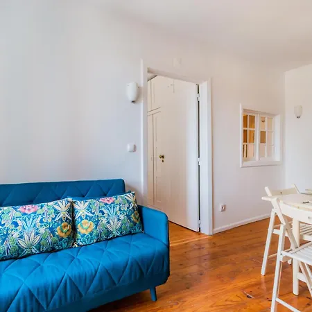 Апартаменты 2br At Chiado Historical Heart Лиссабон
